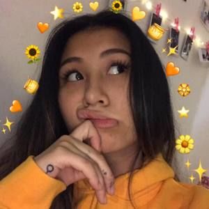 Meet your Posher, Chloe